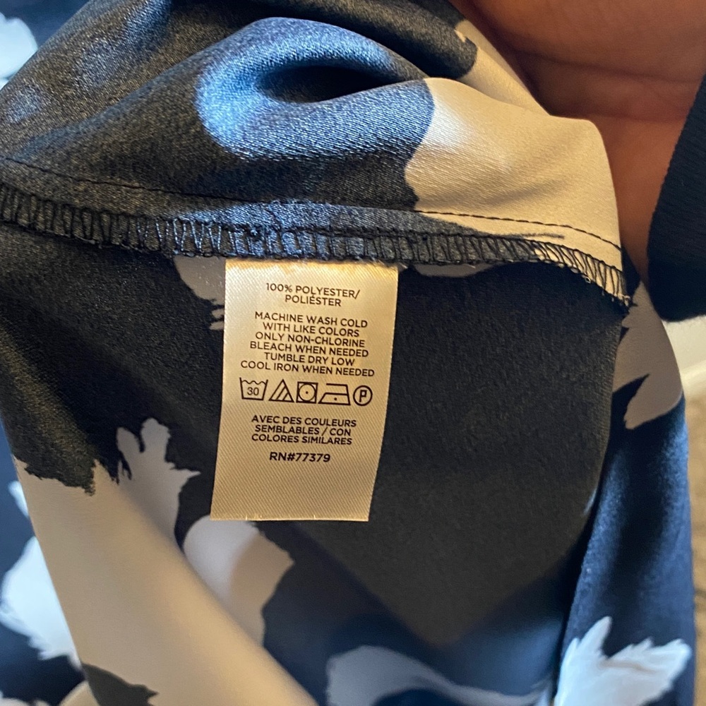 Ann Taylor Factory Navy and White Floral Midi Dress - Picture 6 of 6